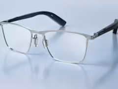 2299 元起 Moonix AI 眼镜发售:砍掉翻译、导航只做记录,14.9 克主打轻量化佩戴